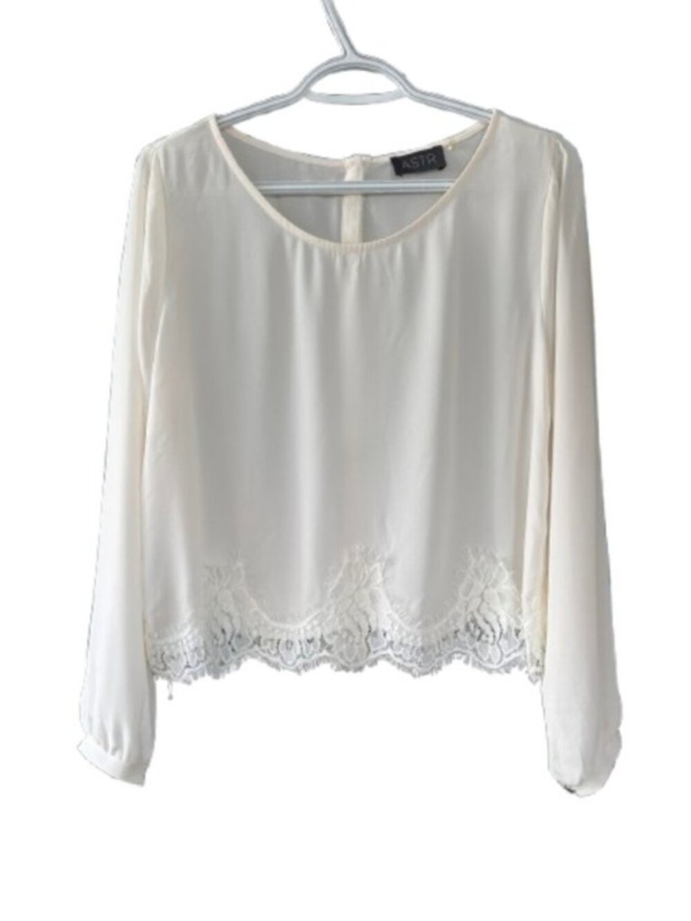 ASTR long sleeve lace hem button back blouse ivory women's